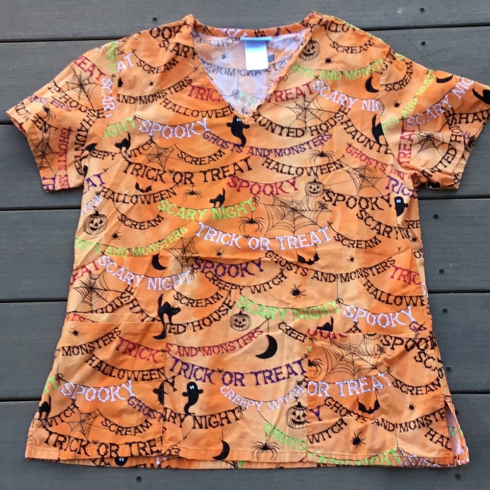 Halloween scrub top size M